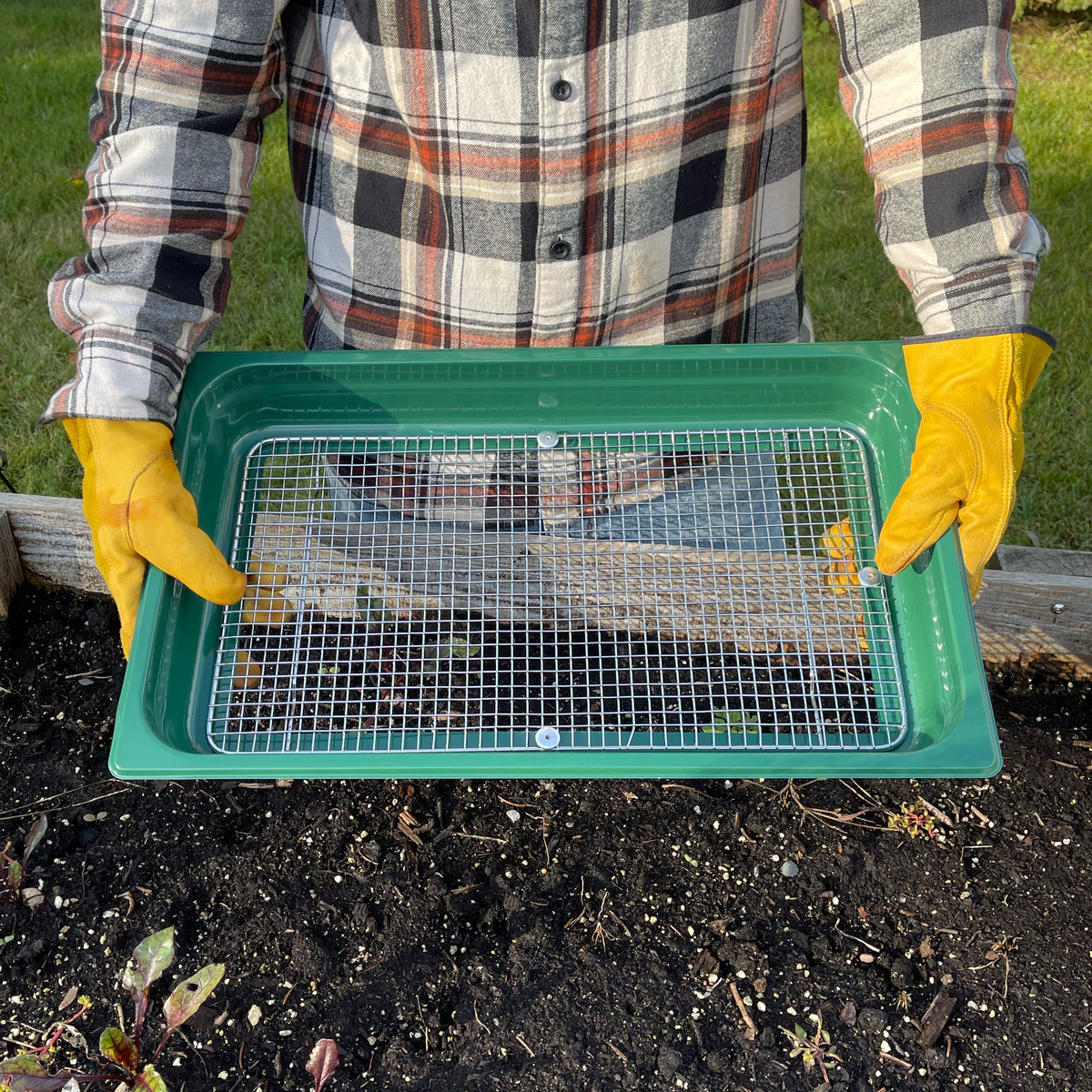 Garden Sifter - Compost, Dirt and Potting Soil