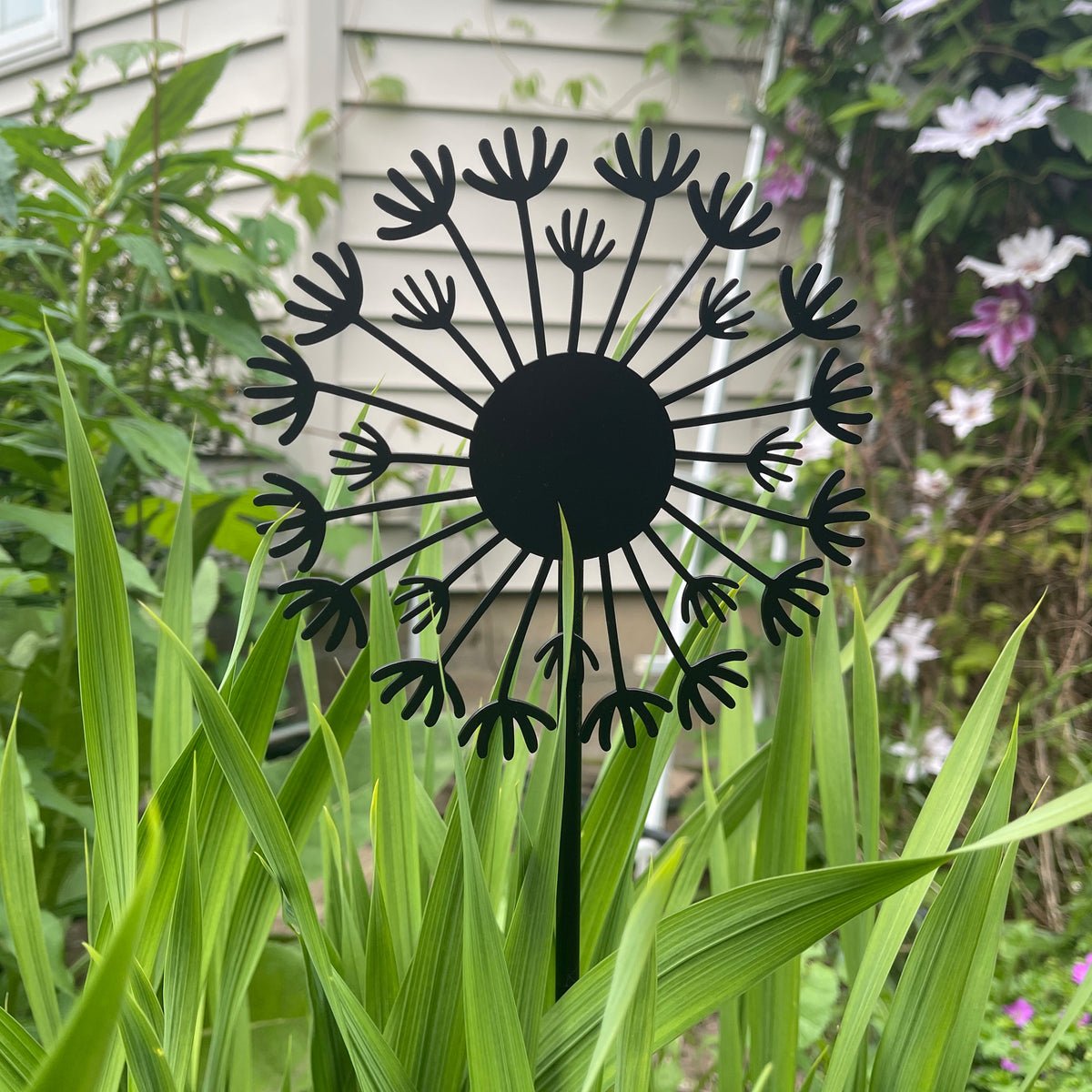 Dandelion Garden Flower Stakes - Metal Garden Decor