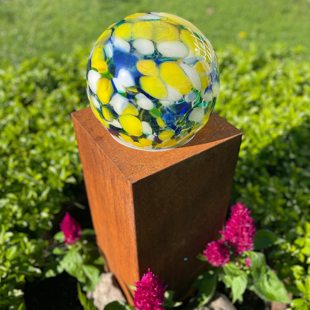 Solar Gazing Globe with Garden Stand | Rusty Patina Column with Gazing Globe