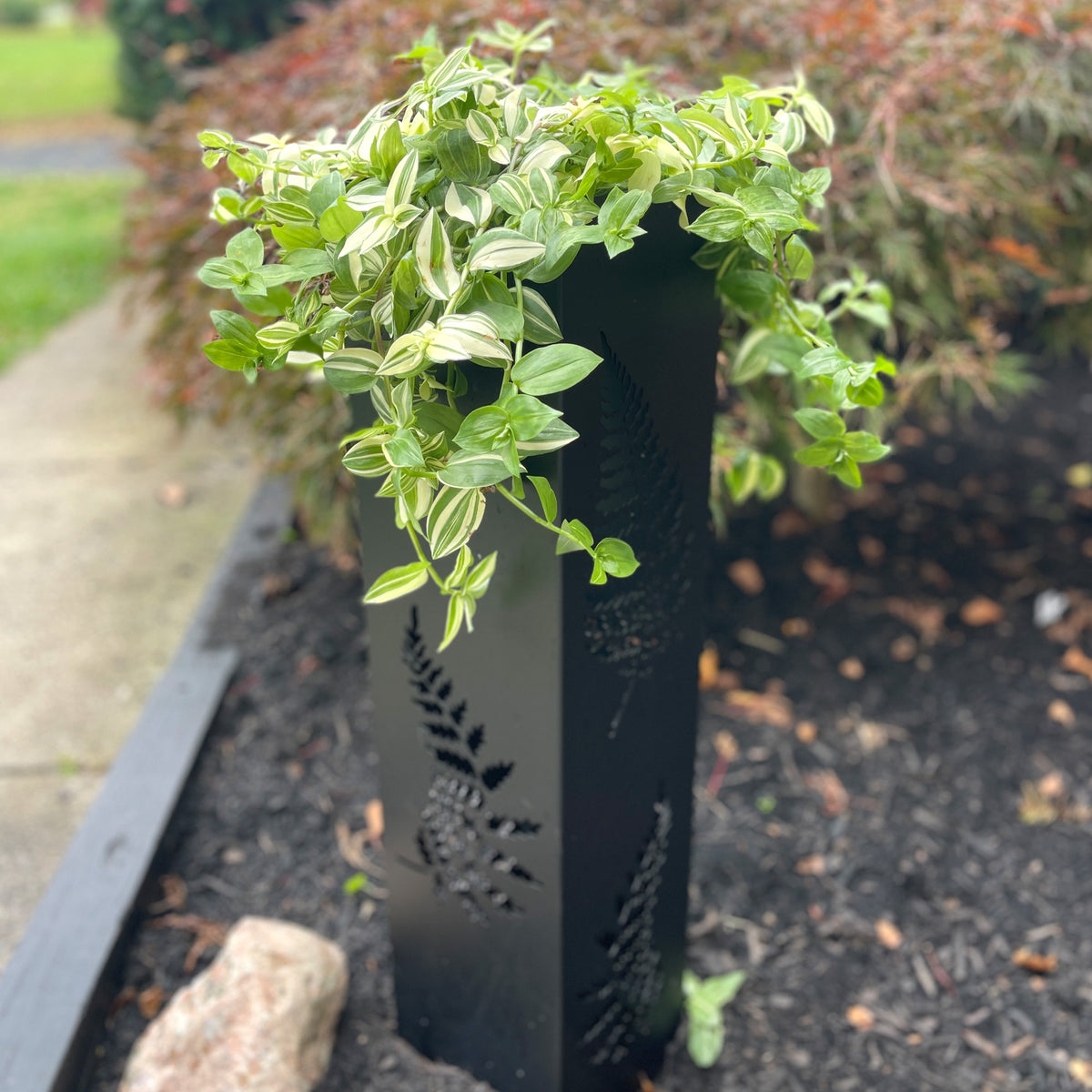 Metal Garden Planters - Fern Garden Planters with Solar Lights
