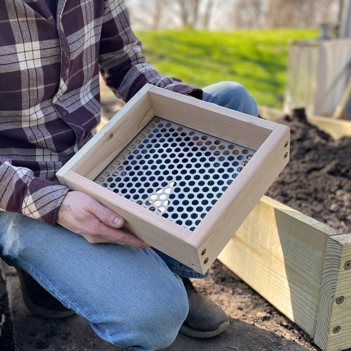 Compact Cedar Garden Sifter - Perforated Stainless Steel