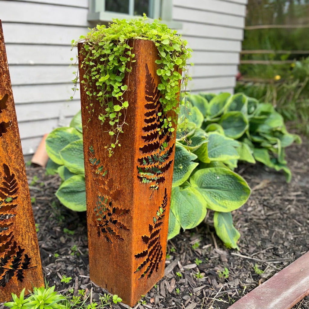 Metal Garden Planters - Fern Garden Planters with Solar Lights