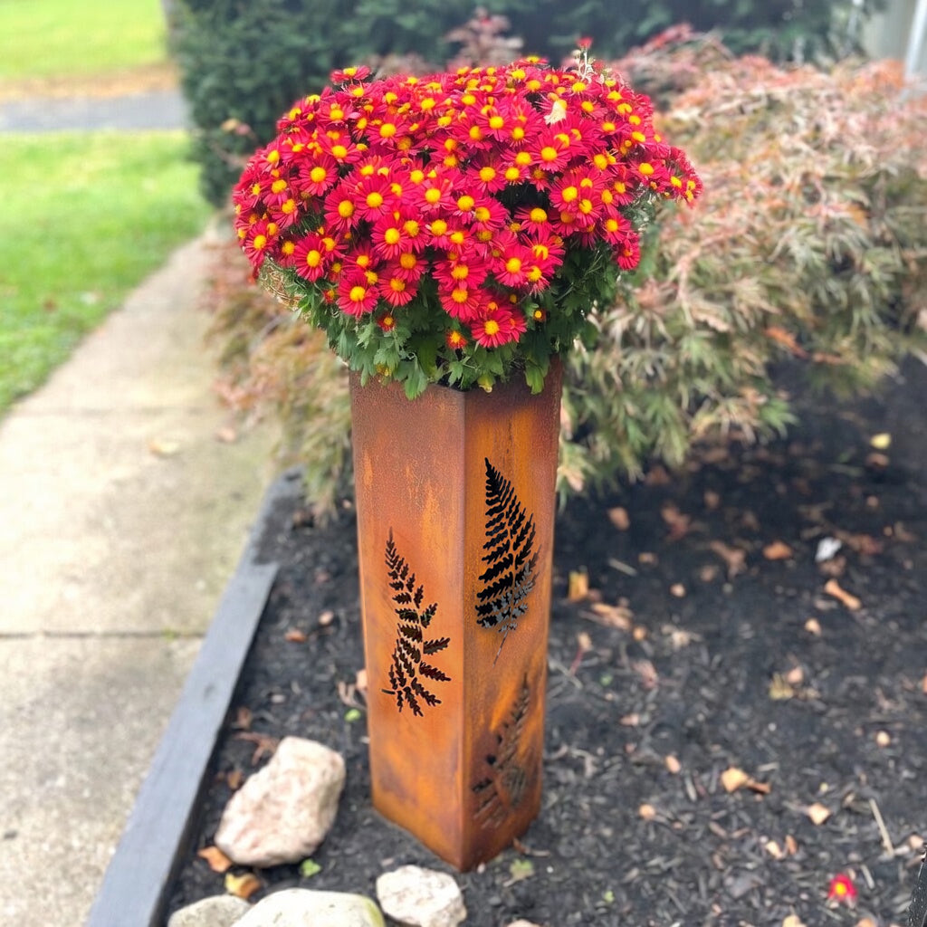Metal Garden Planters - Fern Garden Planters with Solar Lights