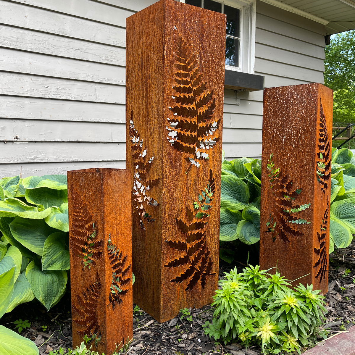 Rusted Metal Fern Garden Column | Fern Garden Art