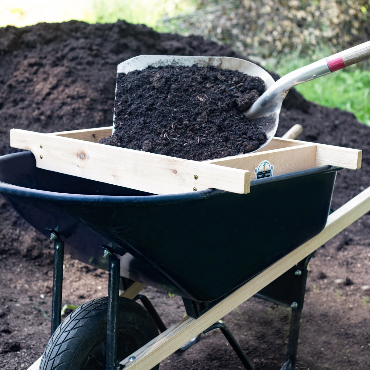 Large Cedar Garden Sifter