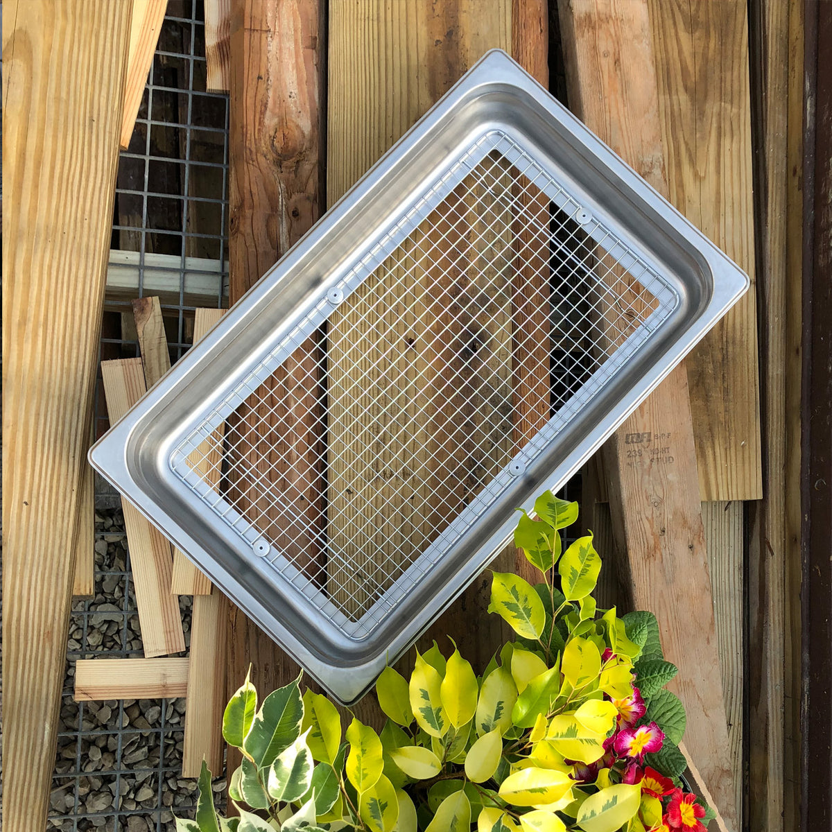 Stainless Garden Sifter - Compost, Dirt and Potting Soil