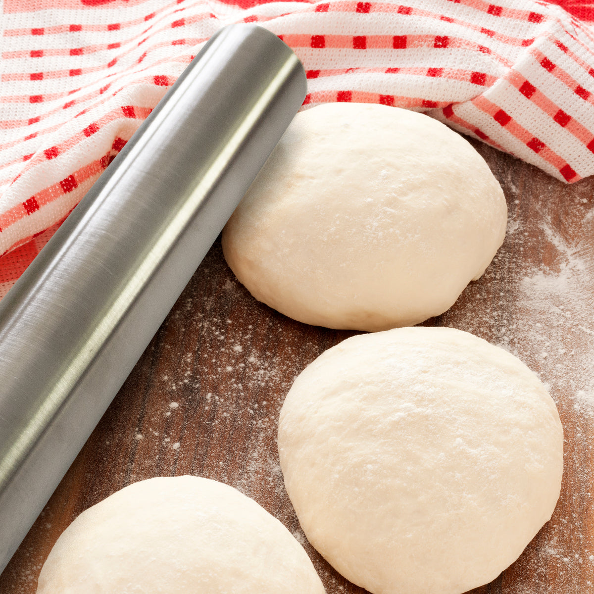 Chingcoo Rullo per pasticceria, rotolo in acciaio inox, regolabile, 4 distanziatori rimovibili, pizza cookie pasticceria, 61 cm Chingcoo Rullo per pasticceria, rotolo in acciaio inox, regolabile, 4 distanziatori rimovibili, pizza cookie pasticceria, 61 cm